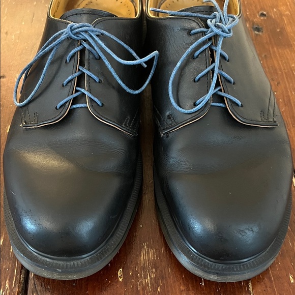Vintage Dr. Martens 1561 Men's Airwair 4 hole Shoes - Picture 13 of 13